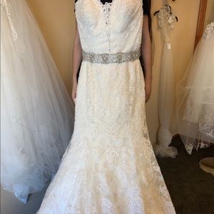 Brand New Wedding Dress